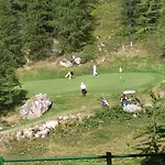 Отель Valdotain
